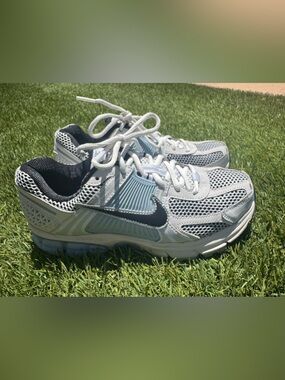 Nike Kids' White and Light Blue Running Shoes